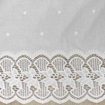 Lino Blanco Cenefas Bordadas y Bodoques. Ancho 140 cm - 1