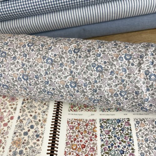 Voile Brunellia Estampado tipo Liberty Gris y Azul . 4