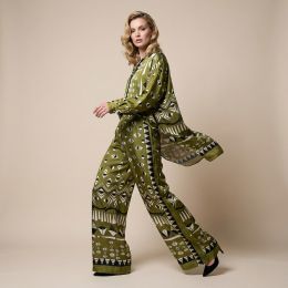 Seda Satén Tribal Verde Safari 5