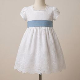 Batista Bordada Flores y Cenefas. 2