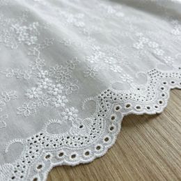 Batista Bordada Flores y Cenefas.