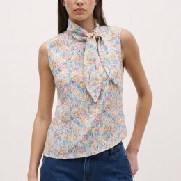 Popelín Flores Tavira Azul. Ancho 145 cm 2