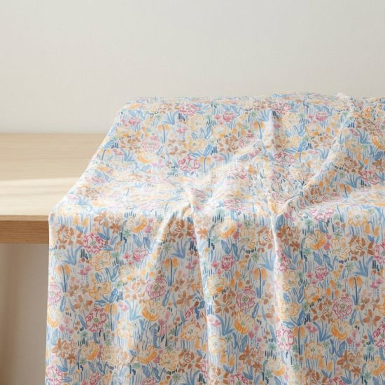 Popelín Flores Tavira Azul. Ancho 145 cm 3