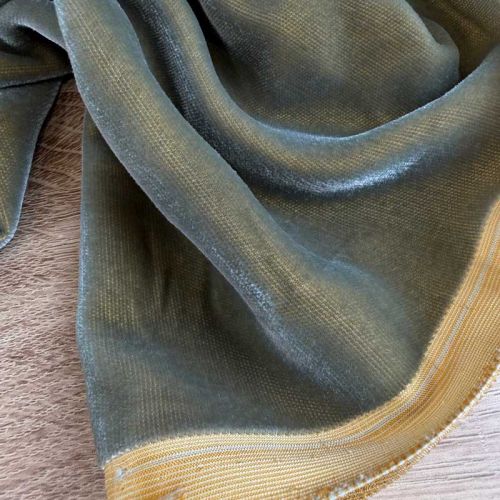 Terciopelo de Seda Lovéa Verde Salvia sobre Mostaza – 100% Seda 2