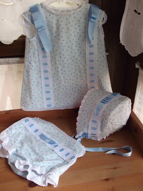 Nº 148: MODELO «MUÑEQUITA VESTIDA DE AZUL». CONCURSO «EL MODELAZO DEL VERANO 2012